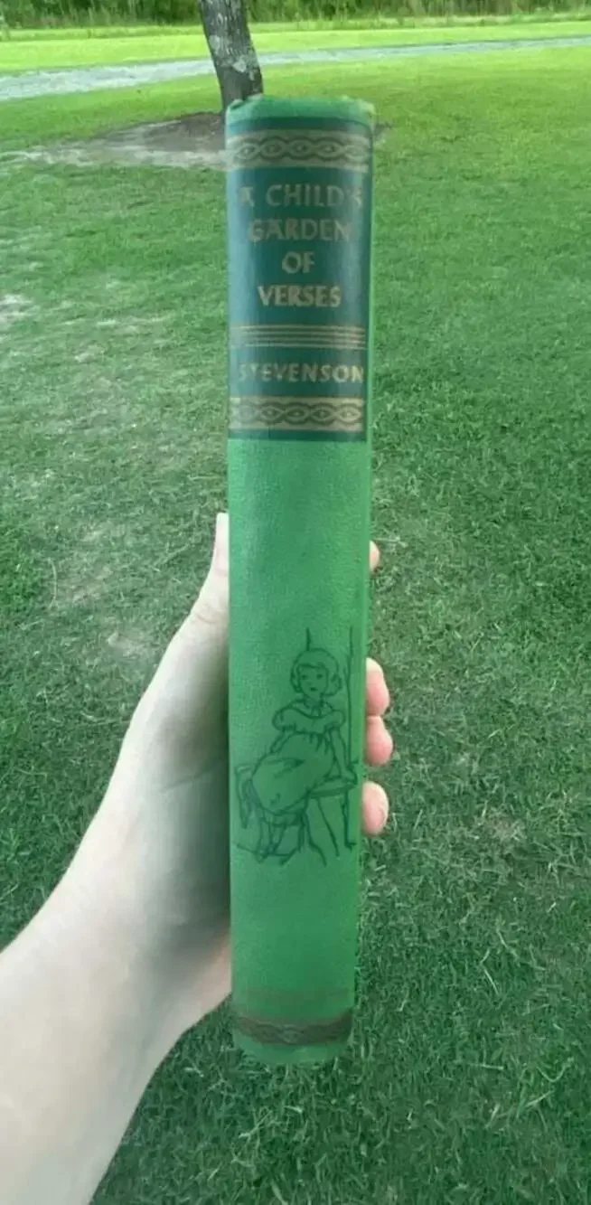 A Child's Garden of Verses & Short Stories.The Samoa Edition (1944)